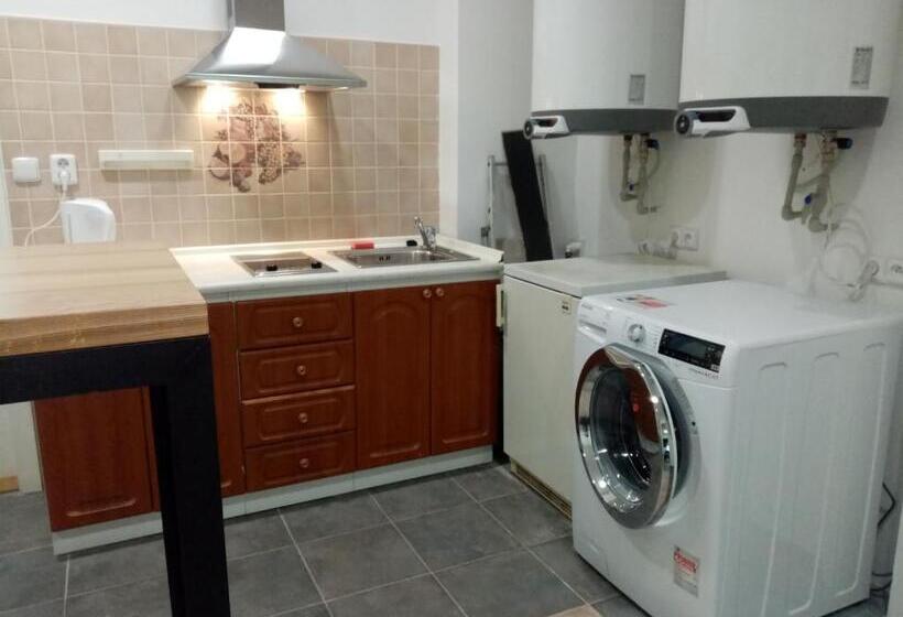 이코노미 트리플 룸, Apartmany Jan Becher