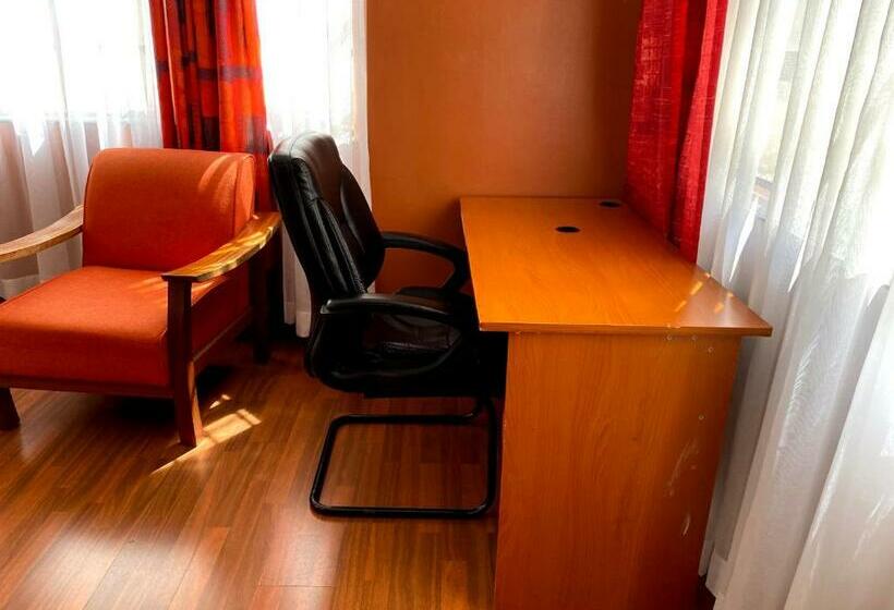 اتاق لوکس, Takdiri Home