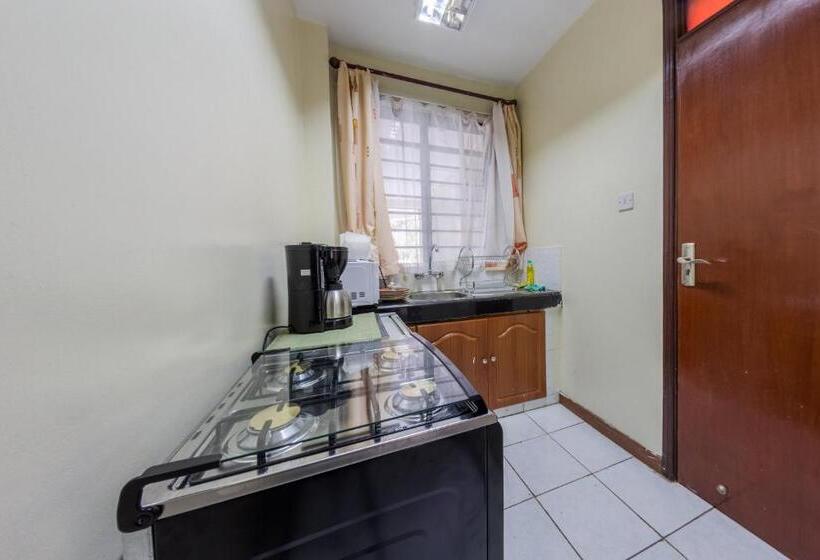 استودیو استاندارد با بالکن, Takdiri Home