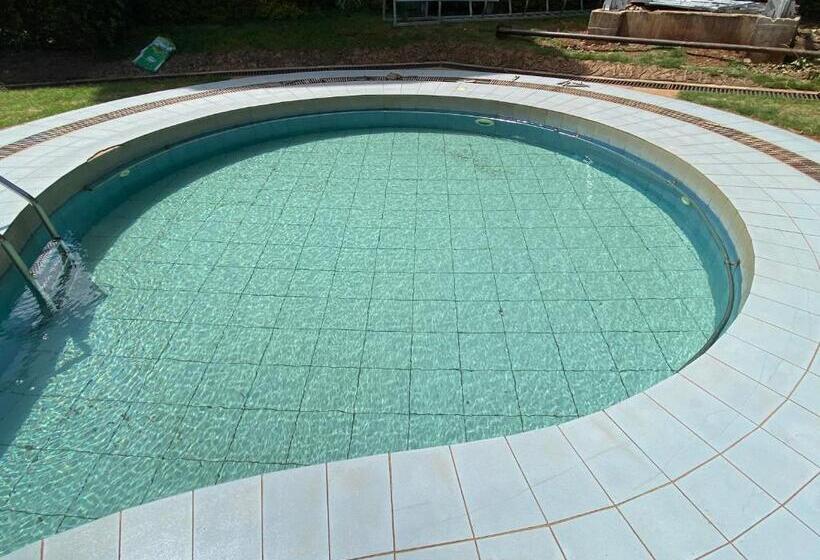 استودیو استاندارد با بالکن, Takdiri Home