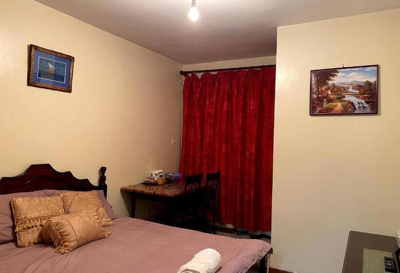 استودیو استاندارد با بالکن, Takdiri Home