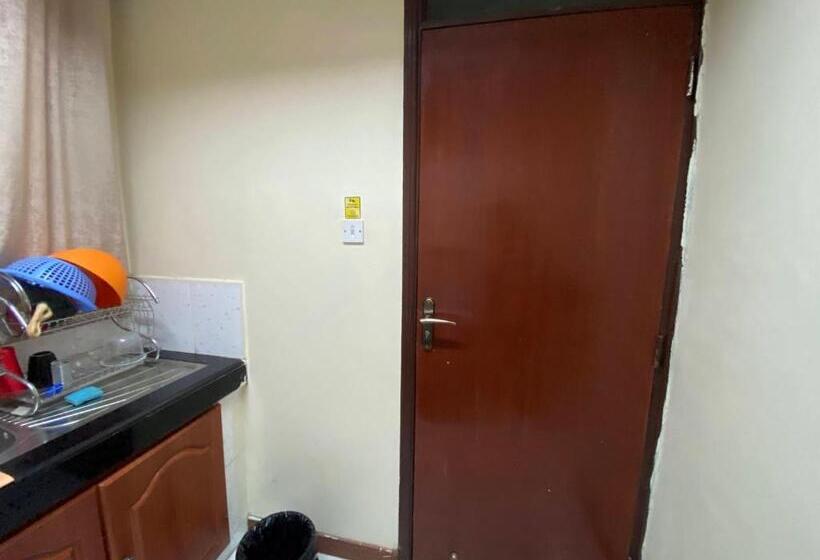 استودیو استاندارد با بالکن, Takdiri Home