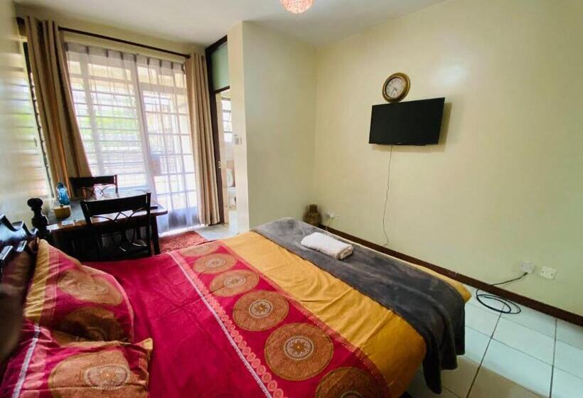 استودیو استاندارد با بالکن, Takdiri Home