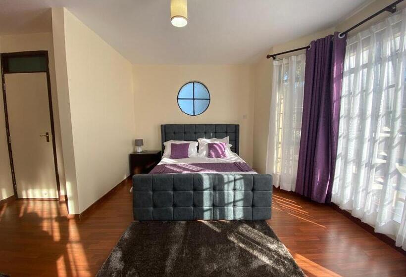 اتاق لوکس, Takdiri Home