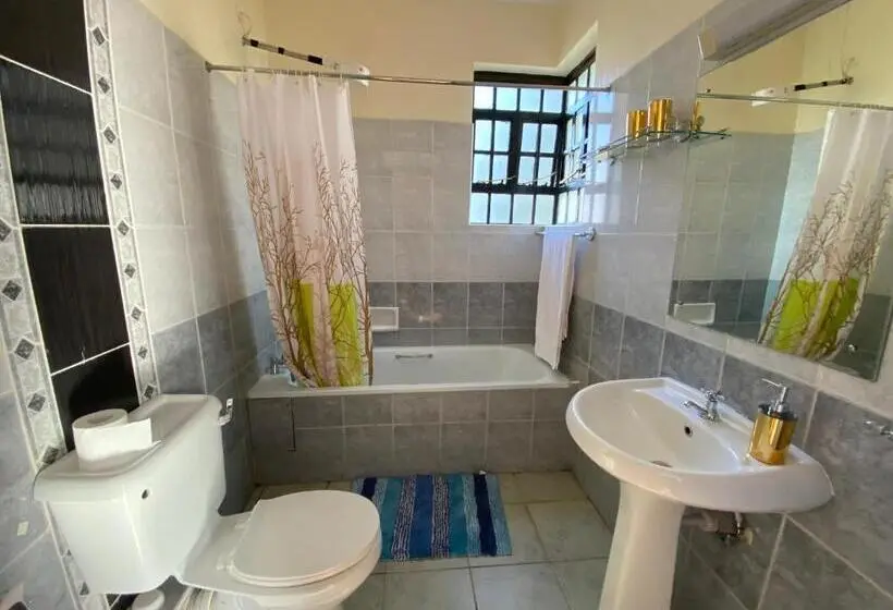 اتاق لوکس, Takdiri Home