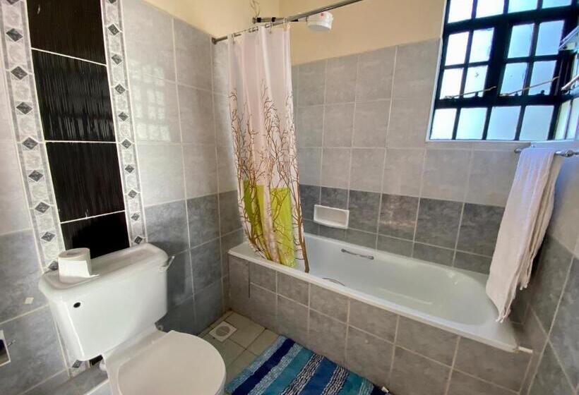 اتاق لوکس, Takdiri Home