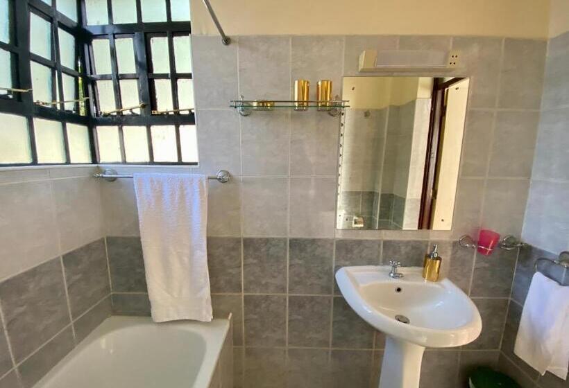 اتاق لوکس, Takdiri Home