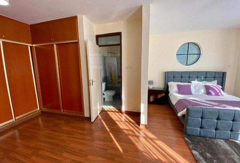 اتاق لوکس, Takdiri Home