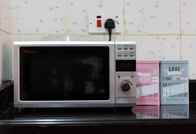 اتاق لوکس, Takdiri Home