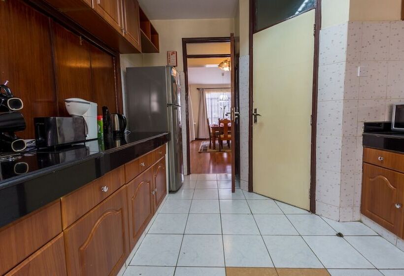 اتاق استاندارد, Takdiri Home