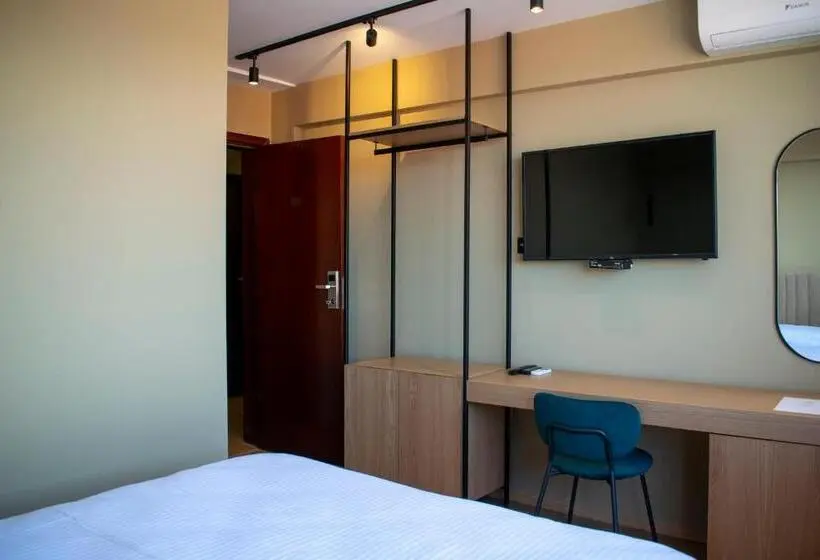 キングサイズベッドのスタンダードルーム, Bocca Hotel Korce