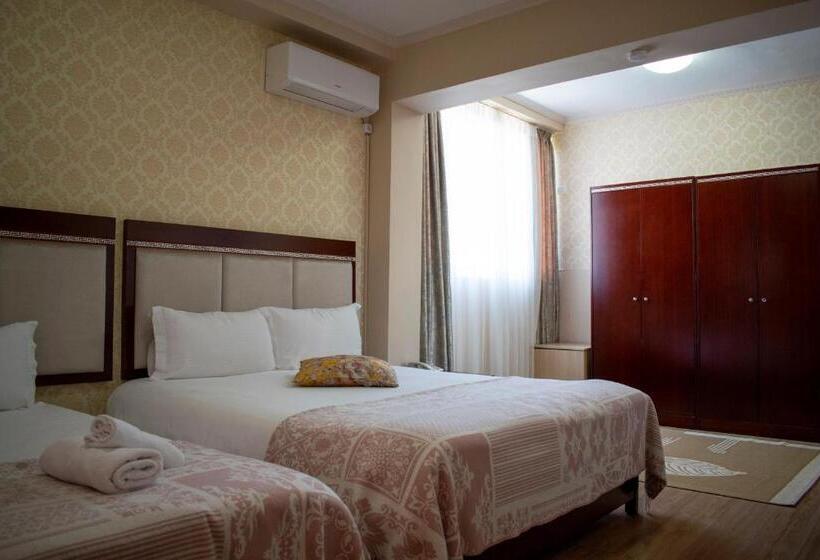 اتاق استاندارد سه نفره, Bocca Hotel Korce