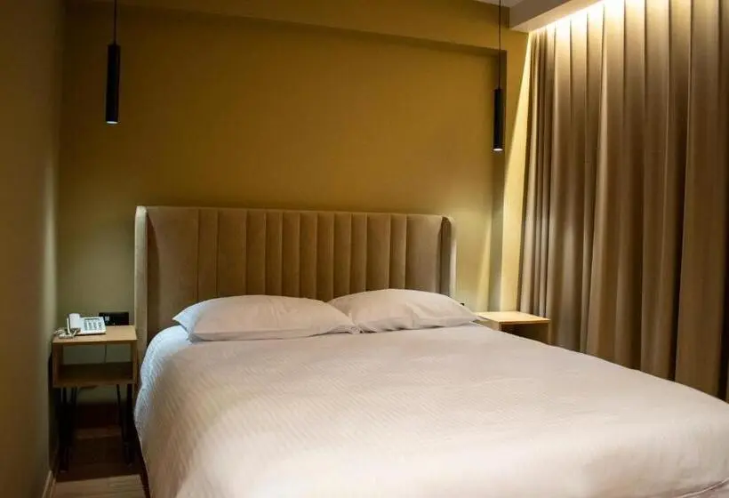 キングサイズベッドのスーペリアルーム, Bocca Hotel Korce