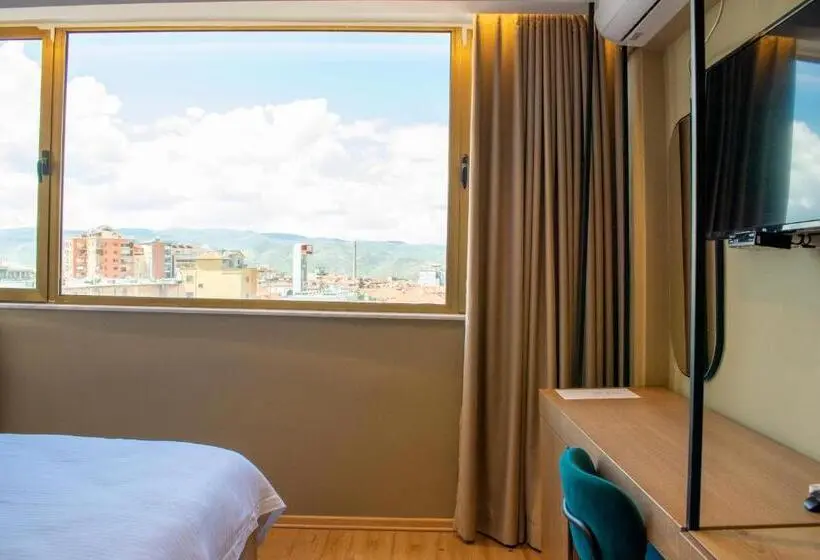 キングサイズベッドのスーペリアルーム, Bocca Hotel Korce