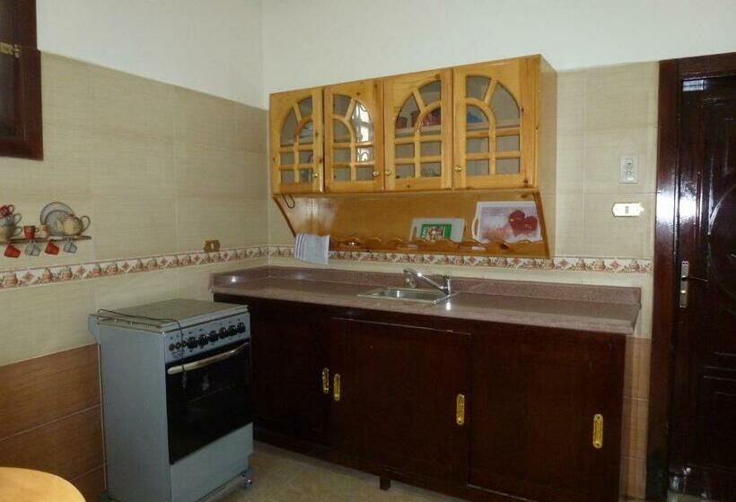 اتاق لوکس با بالکن, Dream Island