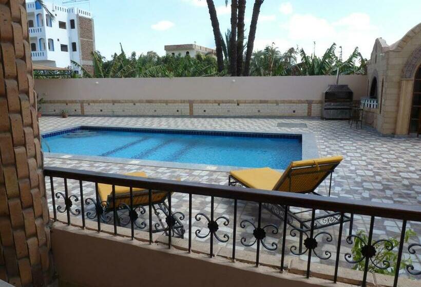 اتاق لوکس با بالکن, Dream Island