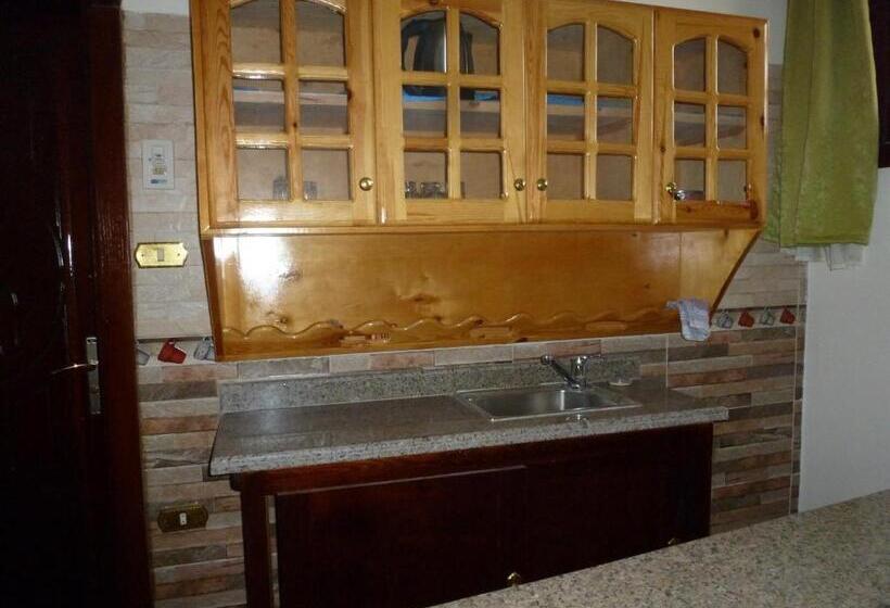 اتاق لوکس, Dream Island