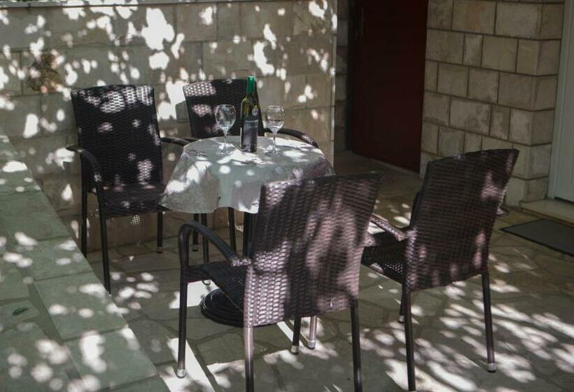 Suite with Terrace, Apartman Miloš