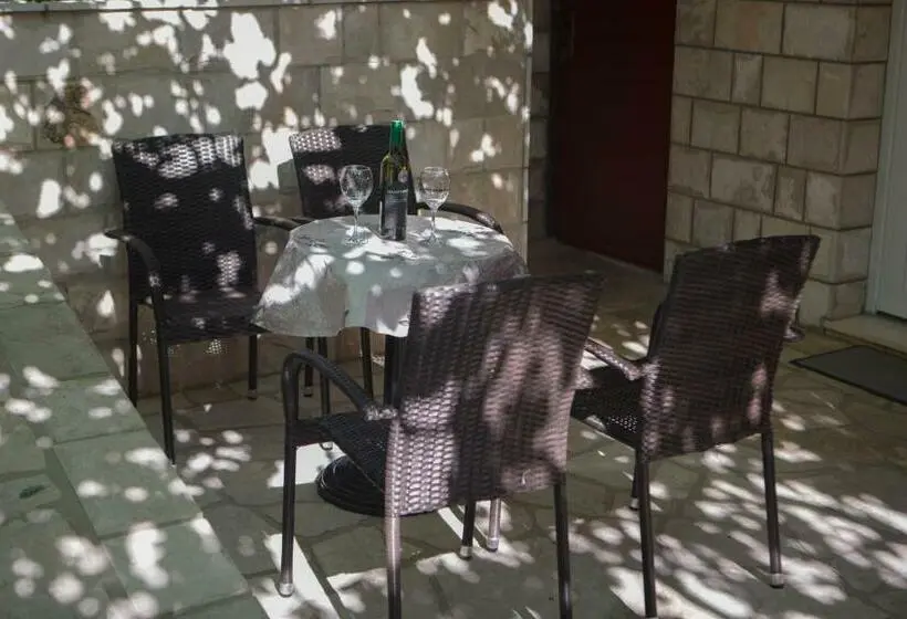 Suite with Terrace, Apartman Miloš