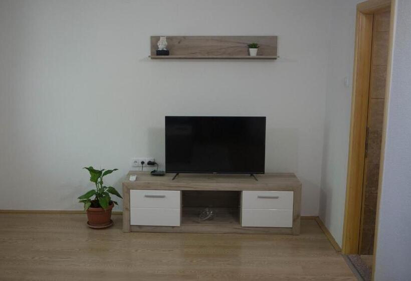 Suite with Terrace, Apartman Miloš