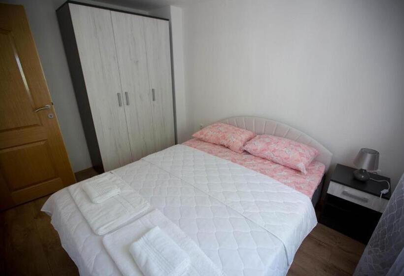 Suite with Terrace, Apartman Miloš