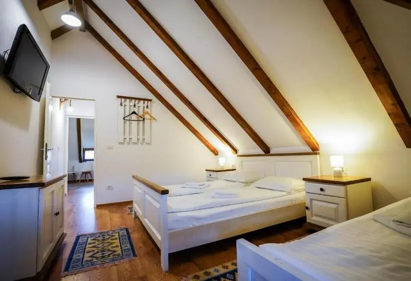 اتاق خانوادگی, Casa Eli