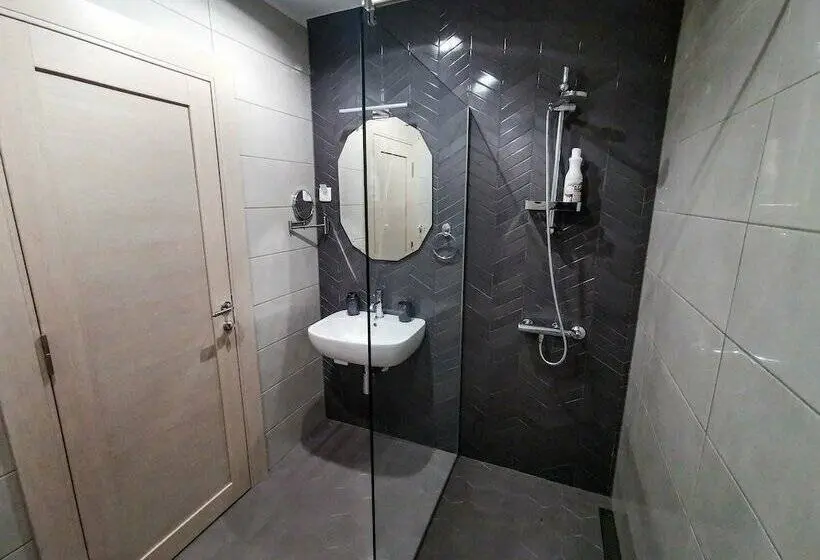 اتاق لوکس, K43 Rooms