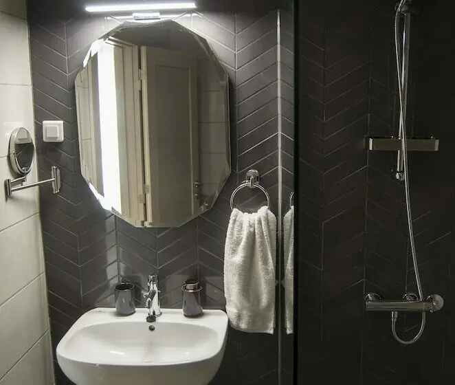 اتاق لوکس, K43 Rooms