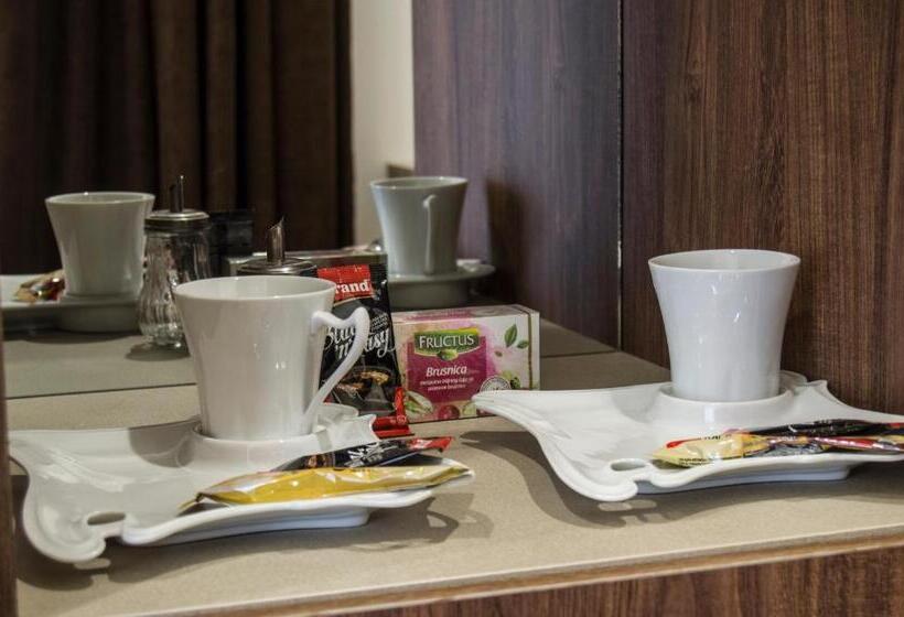 اتاق لوکس, K43 Rooms