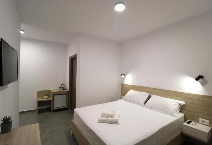 اتاق لوکس, Villa Adrian