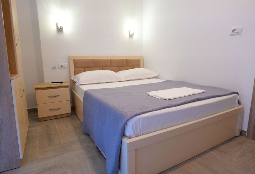 آپارتمان 1 خوابه, Villa Adrian