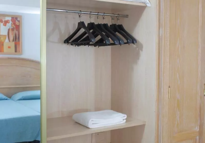 استودیوی استاندارد, Apartamentos Park Plaza