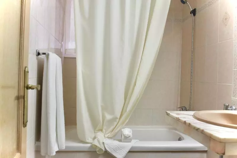 استودیوی استاندارد, Apartamentos Park Plaza