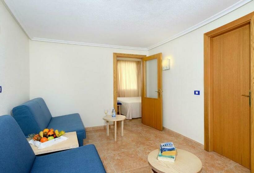 غرفة عائلية, Alexandre Hotel Troya