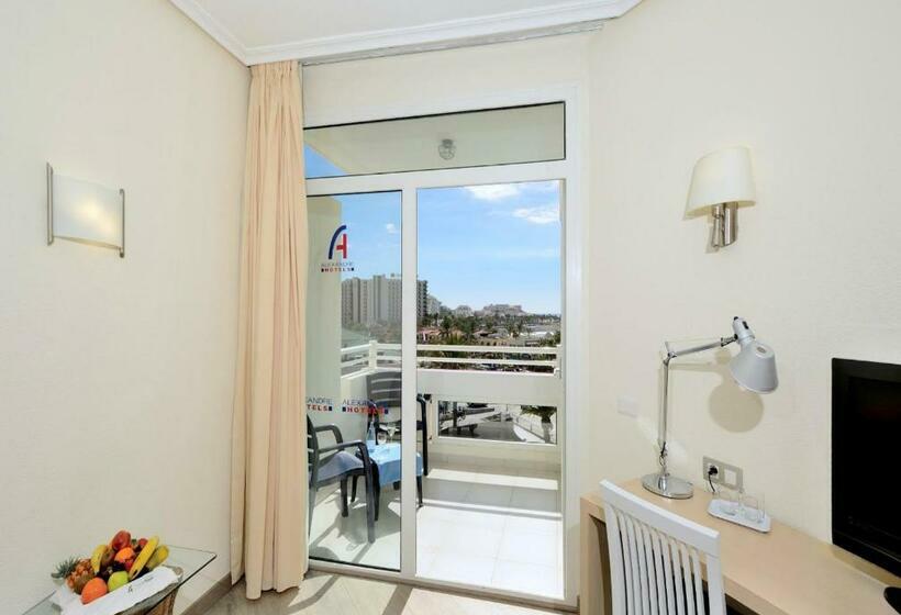 غرفة قياسية فردية, Alexandre Hotel Troya