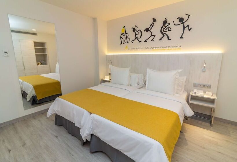 اتاق اکونومی, Lemon & Soul Las Palmas