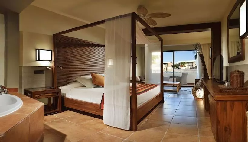 سوییت جونیور لوکس, Catalonia Royal Bavaro - All Inclusive - Adults Only
