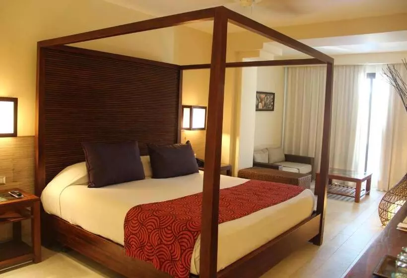 سوئیت جونیور پریمیوم, Catalonia Royal Bavaro - All Inclusive - Adults Only