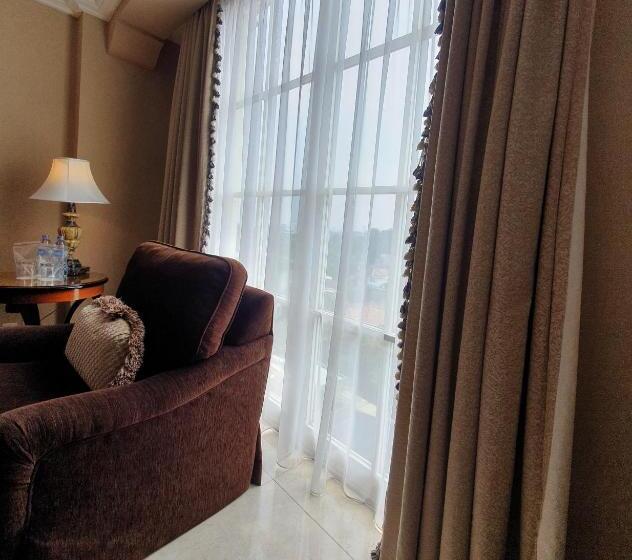 ジュニアスイート, Gran Mahakam