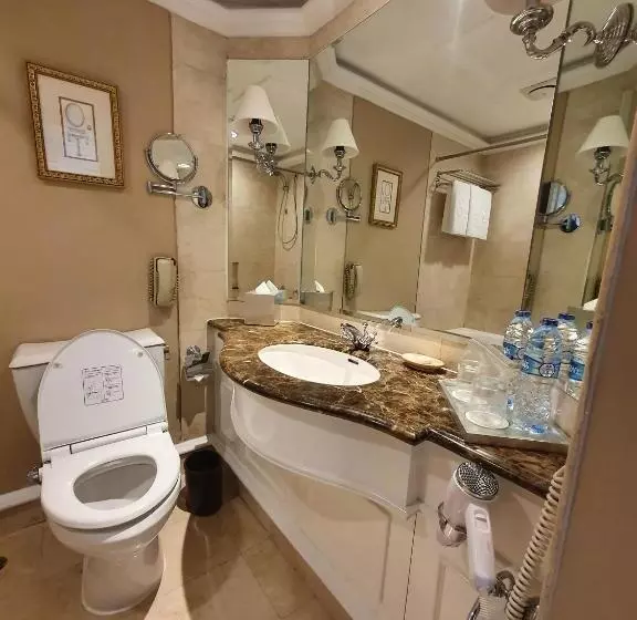 سوییت اجرایی, Gran Mahakam