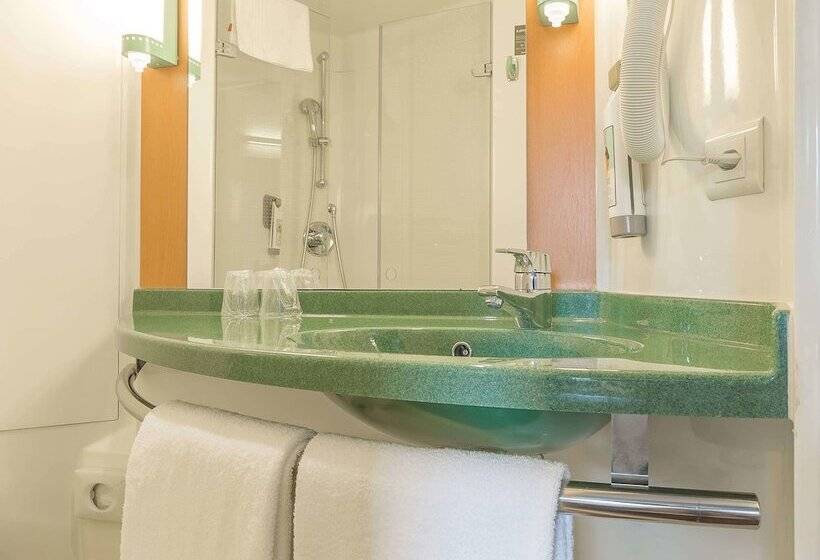 חדר סטנדרט, Ibis Geneve Aeroport