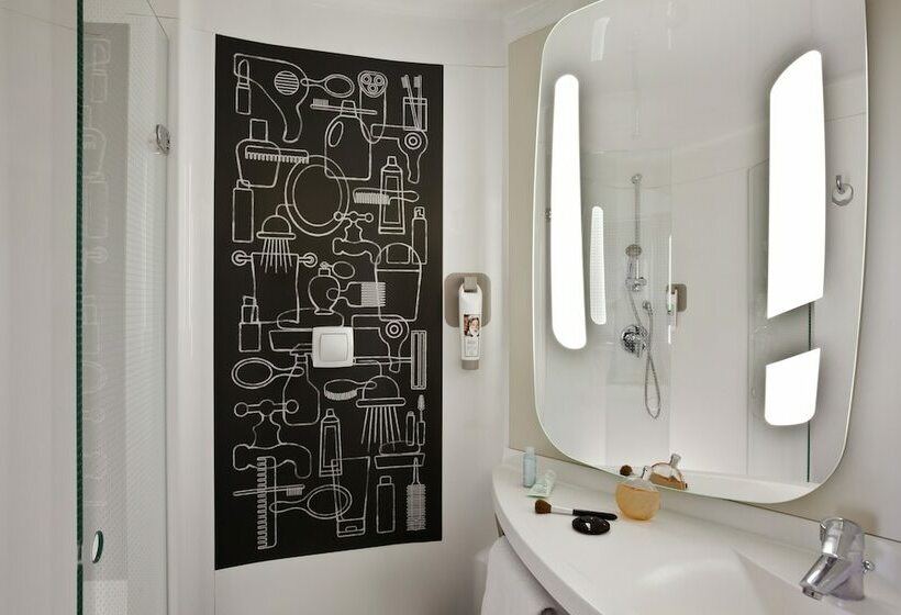 Номер Стандарт, Ibis Paris La Defense Courbevoie