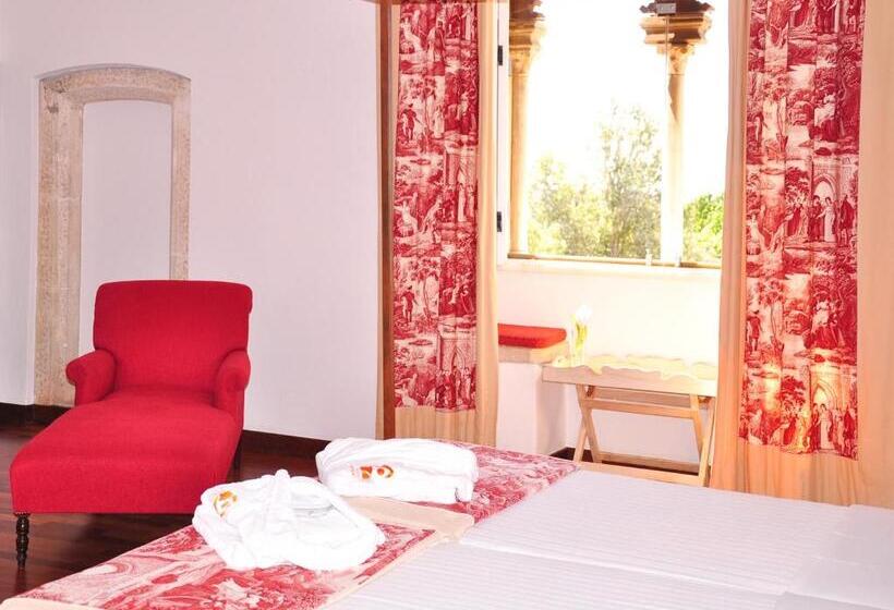 Люкс Классика, Pousada Castelo De Alvito