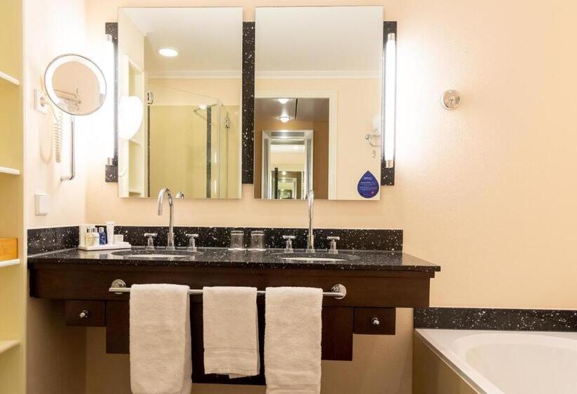 סוויטת ג'וניור םע נוף, Van Der Valk Palace Hotel Noordwijk