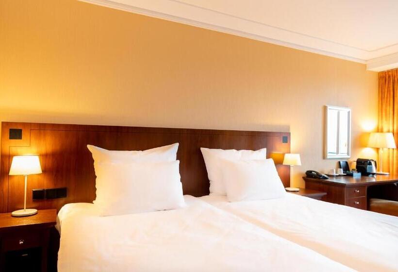 Номер Стандарт с Балконом, Van Der Valk Palace Hotel Noordwijk