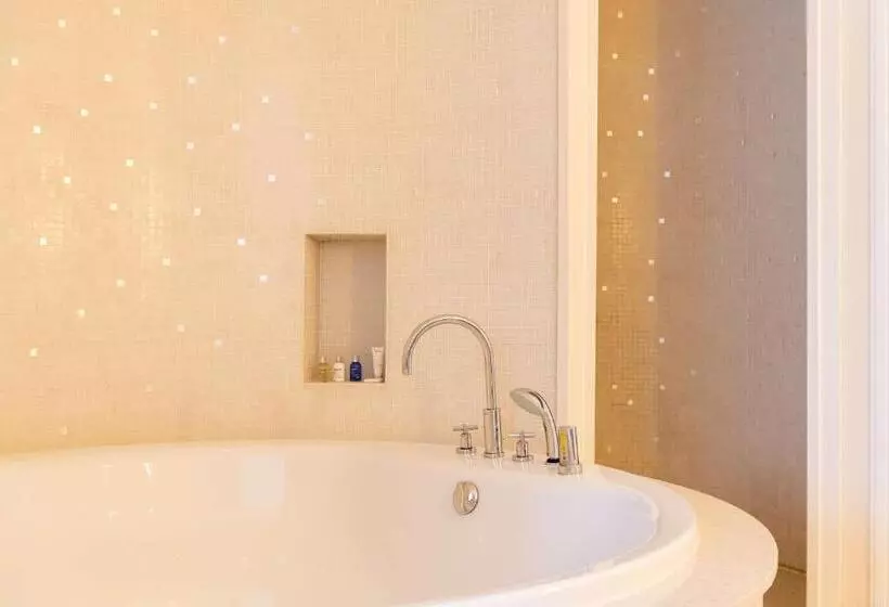Suite with Hot Tub, Van Der Valk Palace Hotel Noordwijk