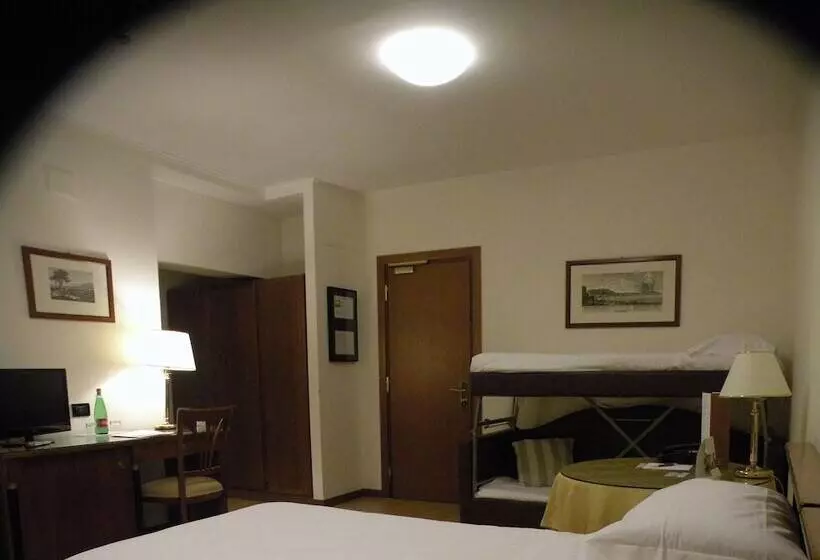ファミリールーム, Ramada By Wyndham Naples