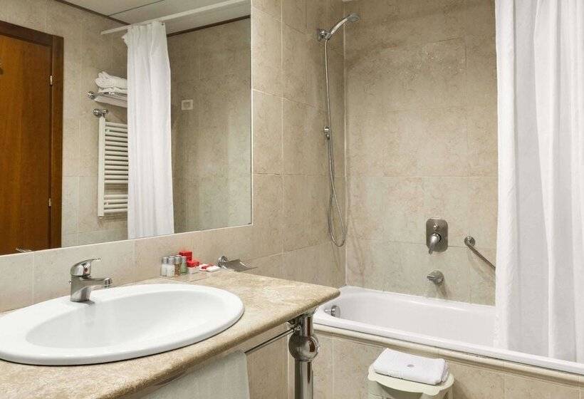 اتاق سوپریور, Ramada By Wyndham Naples