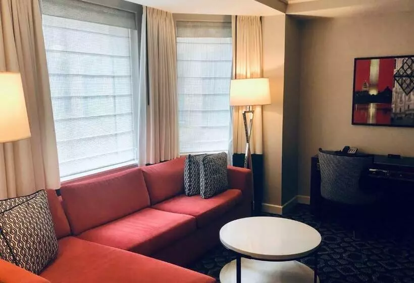 Junior Suite King Bed