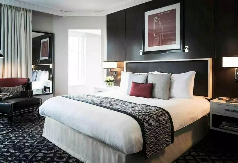 اتاق لوکس با تخت بزرگ, Sofitel Lafayette Square Washington Dc